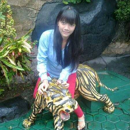Neng Mbem