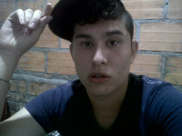 me gusta conocer gente y hacer amigos                                       realg4life