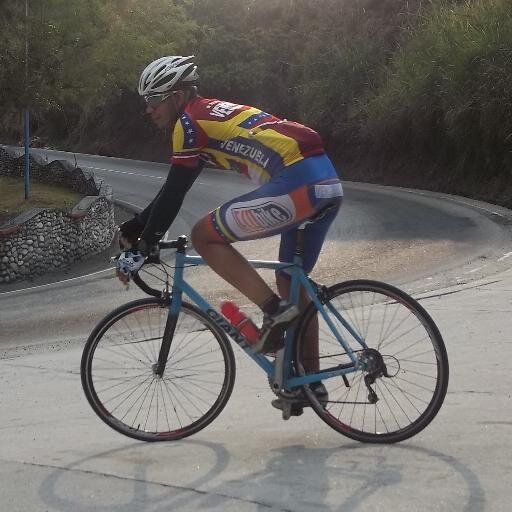 ebermattie's profile picture. Estudiante, Deportista, Amante al Ciclismo, el Deporte es Vida.