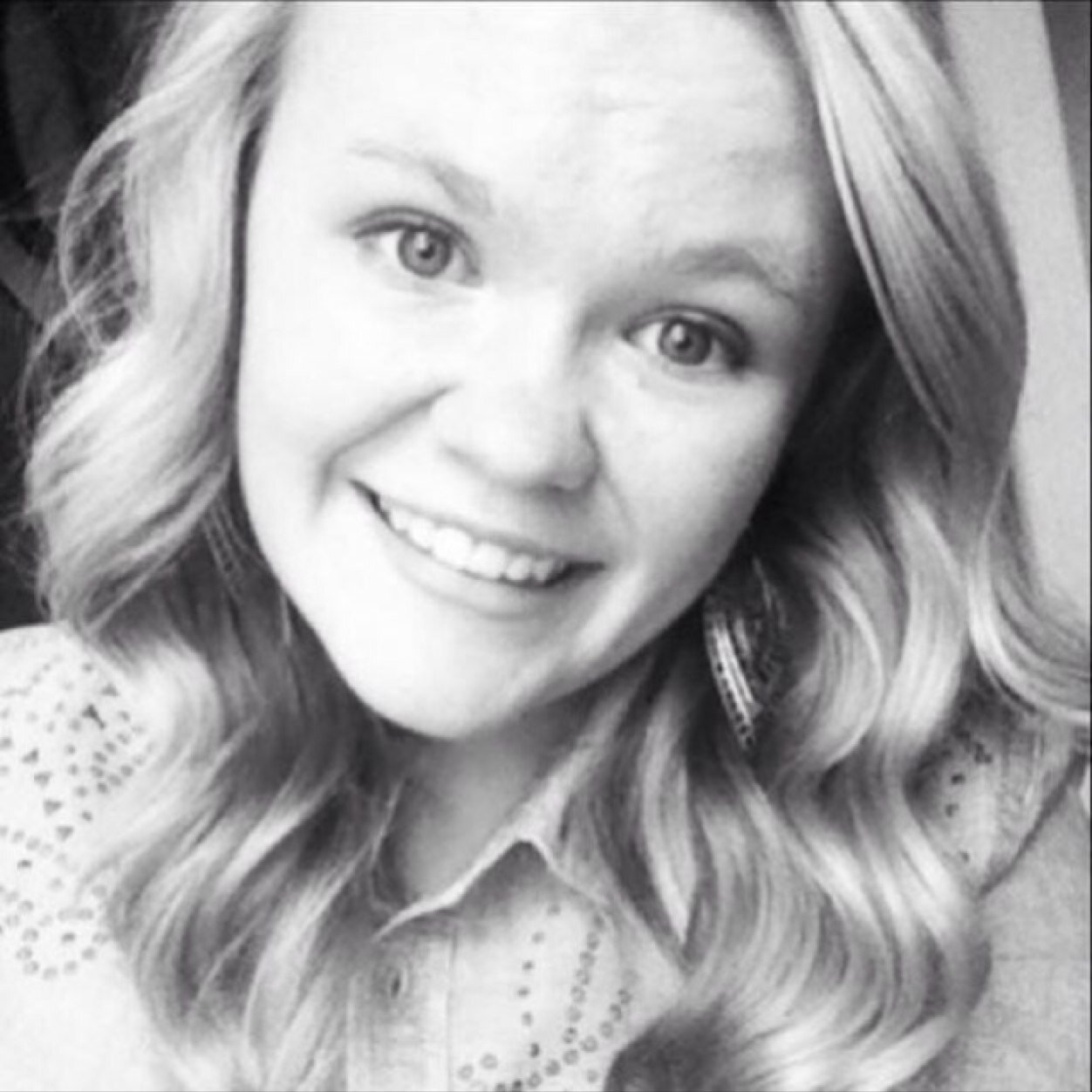 1Dgirlxo's profile picture. 'We have a choice to live, or exist.' -- Harry Styles. One Direction. Little Mix. Ed Sheeran. They are my inspiration. I follow back :) I love you.