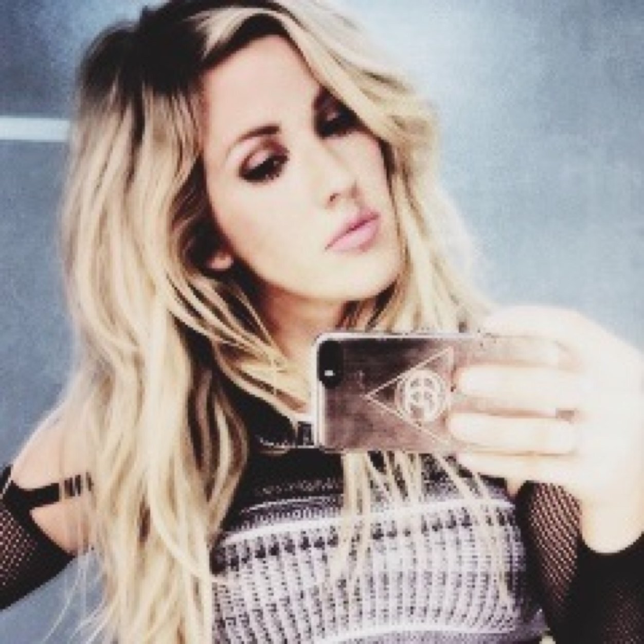 Do you want my heart between your teeth? {RP/FL} | Single.
