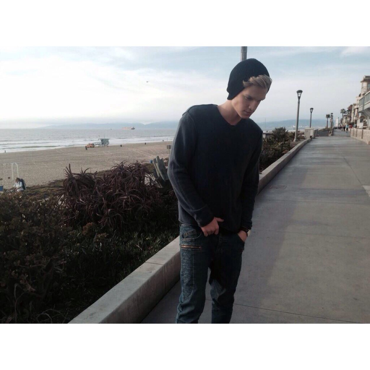 pizza is my bf ☆cody's angel since '10☼ Cody and Alli follow OMG :)))