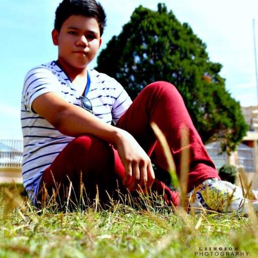 I am worshiper of God/highschool student/loves to eat/playing basketball and true lover.