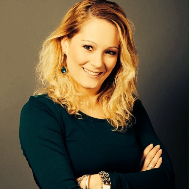 styleyrimage's profile picture. Styliste en Recruiter | Personal shopping | Stijladvies | Kleuradvies | Workshops | Vrijgezellenfeest | Zakelijk kledingadvies | tweet ook via @pterwielen