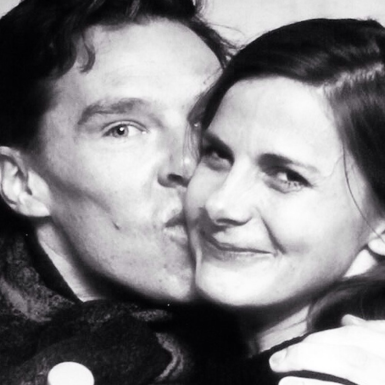 Please follow @bcumberbatches. I'll definitely follow back!