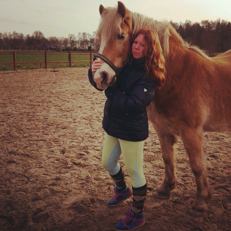 always smile =D, love sander ♥ forever, I will never  wanna lose you, ♥ BestFriend @kuslaura_ ♡