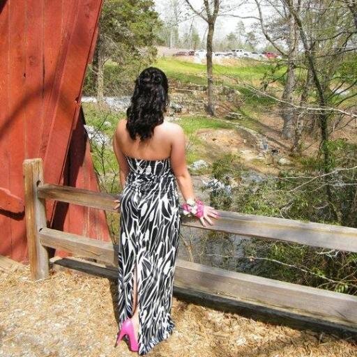 21. Gamecocks. Southern Belle. MilSo Supporter. Follow @TheLord_Is_Love ! Avi is always me!