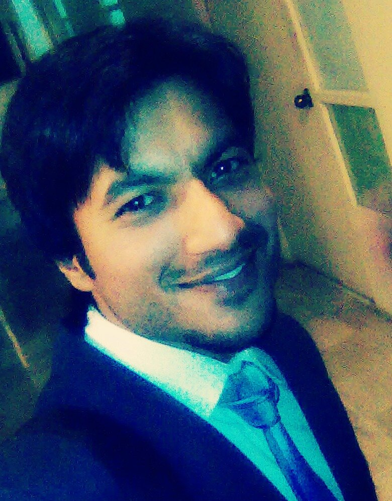 computer engineer, technical consultant at qloudwerks, honest, caring, optimist and happy go. love playing and following football and all sports. love sketching