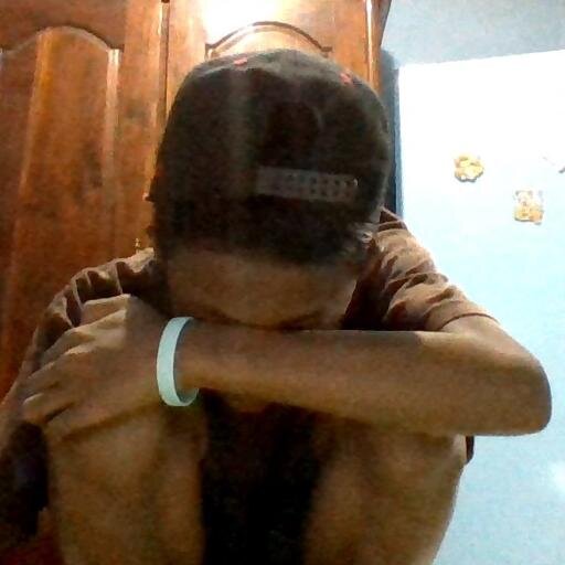 Candra Aku sayang kmu :* | gua gak sayang lo :o sorry yee :) | :'(