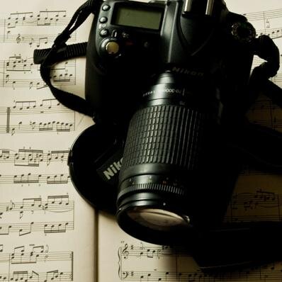 den_arts's profile picture. Freelance photographer