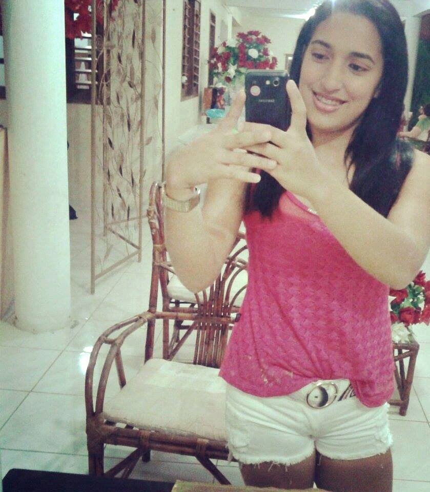 Sou estranha, mas sou legal :c
http://t.co/zcQ4fcQRFQ  ||  http://t.co/rjhzvescMF