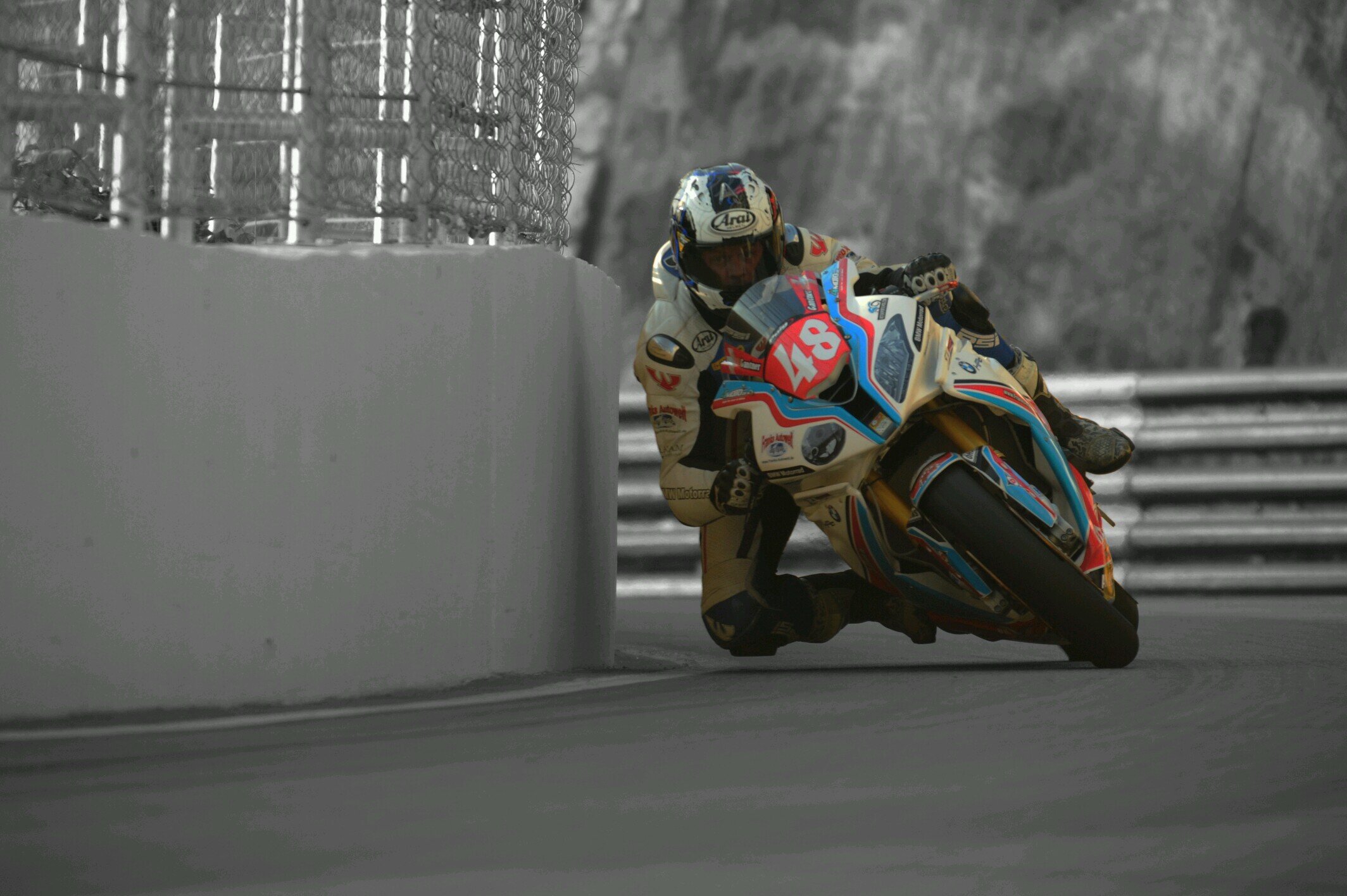 TT,  NW 200, Macao GP, 24 hours of le Mans, 8h of Suzuka, Morrocco and Sardegna Rally. Rider-coach-driving-teacher, cheese eater, wine drinker, cat lover.
