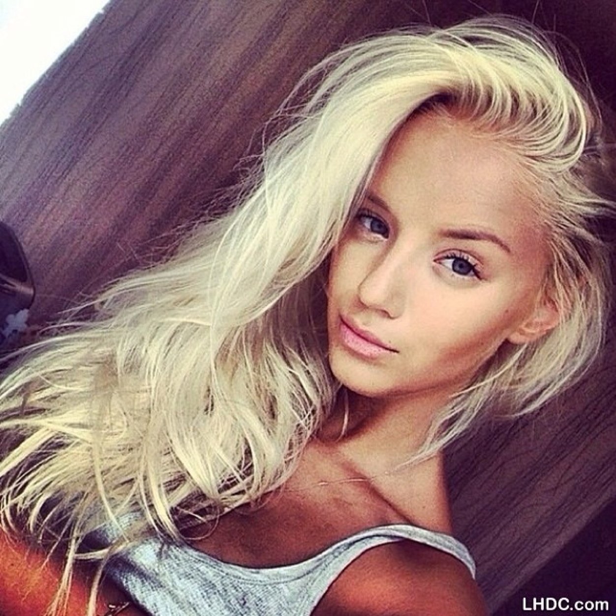 HanaShades's profile picture. The less u care the more ur happy :) i follow back