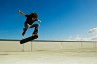 I LOVE SKATEBOARDING  instagram: NICK_SK8FORLIFE.  MI VIDA ELLA: LIDIA