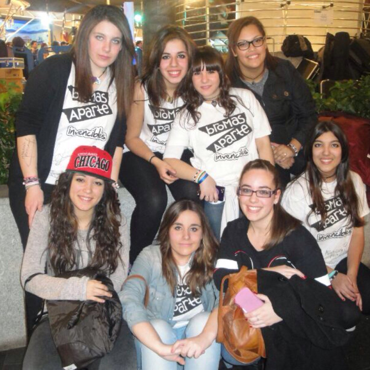 Twitter dedicado a los genialisimos @Bromas_Aparte. |