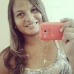 Uma menina Grande, com sonhos de uma Grande menina!
O Senhor está acima de tudo em minha vida!
Corinthiana ♫,  alegre, sensível...