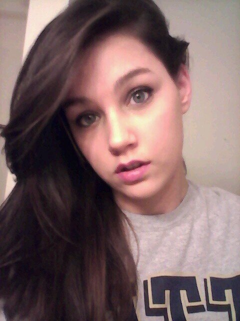 rachelmpurcell's profile picture. follow me, ill follow back! :)