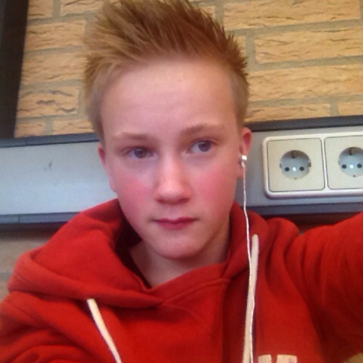 all my news from my Dj career #14 years old #Dutch #Emmen #Reloop #PioneerDj #djmessedup@gmail.com #my first name was Dj-MestUp
