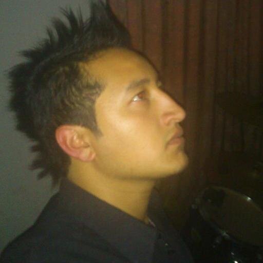 Adrigzl_'s profile picture. 