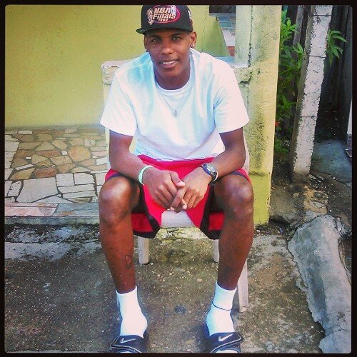 DariedyR's profile picture. Pensando en el pasado viviendo el presente para llegar a ser algo en un futuro solo mirando a los caminos k me enseñan la verdad.