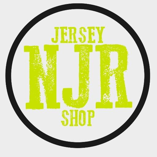 Jersey, Baju kaos, Celana, Kaos kaki, Sepatu Ori/Replika, Lampu Hias Dll, | CP 082292449107 , Pin 237DC536 | STORE : Ruko Taman Sudiang Indah A.1/20|