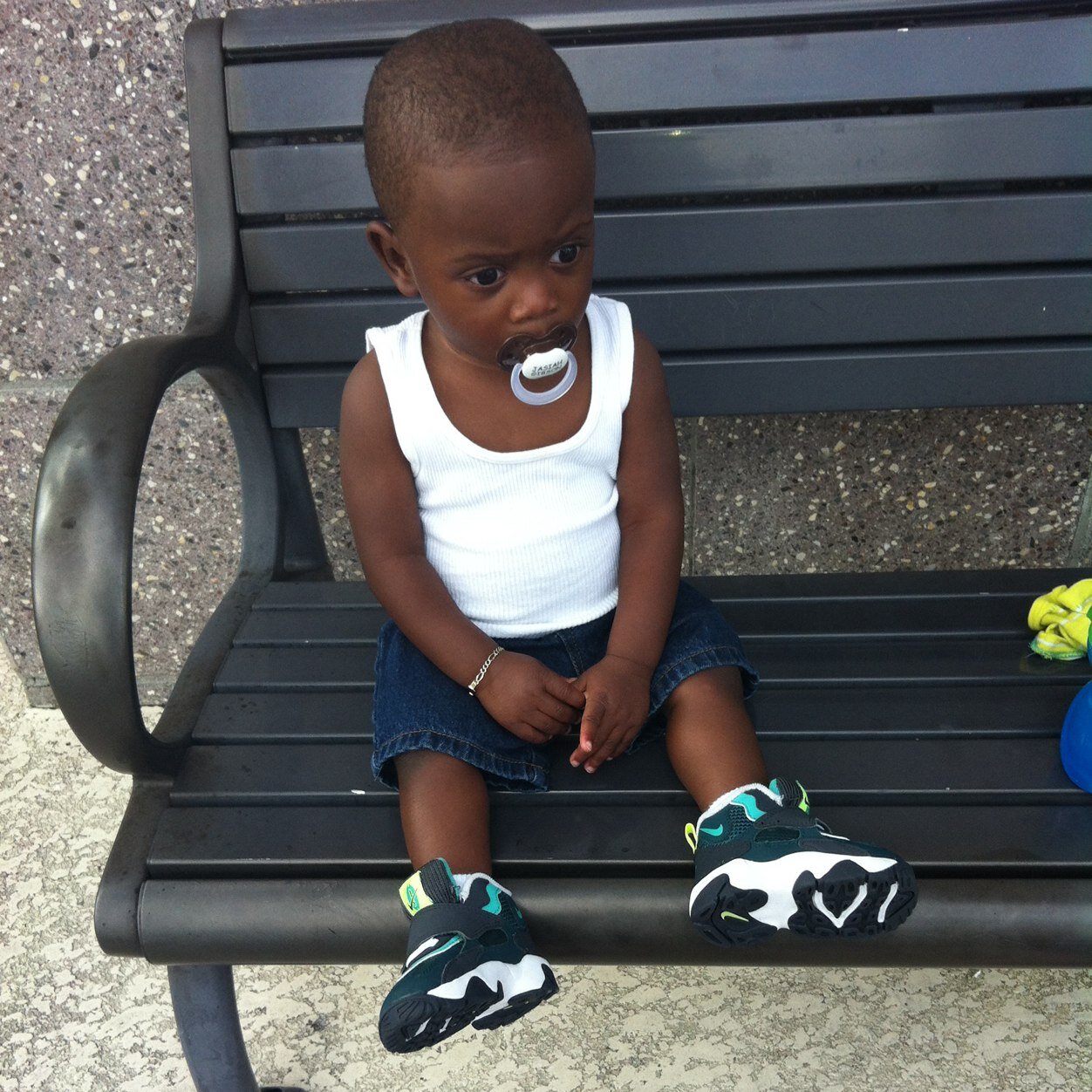 . I lovee my baby JASIAH dats my world ill kill bout dat one trust mee . . . . Ina relationship widd levon im goofy asf graduating lovee money also..