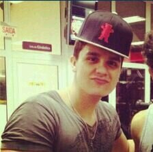 Minha vida? se resume em uma pessoa,Luan Rafael! @luansantana Madrinha:@_AmorDescontrol Parceria: @AnjoMoreno_LS Since:21/09/2010 Luan Seguiu:17/02/2012 sp/df