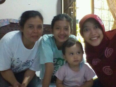 facebook: latifah puspita w
ig :@latifahpuspita
Path : latifah puspita wardhani
WA :dm aja
politeknik negeri jakarta _D4 keuangan dan perbanksn syariah 2011