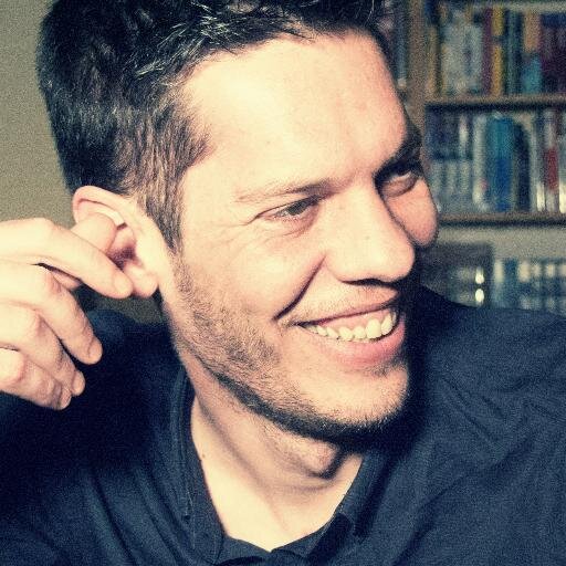 creativador's profile picture. Lo mejor que puedes hacer por los demás no es enseñarles tus riquezas, sino hacerles ver las suyas propias. Comenzar es recorrer la mitad del camino.