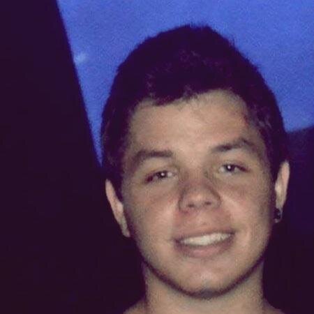 Família, Amigos, Música.
http://t.co/BQmiNxxywD