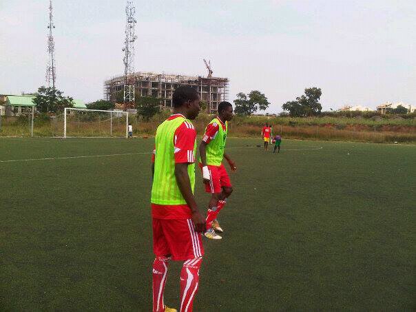 Am a guy that love helping ppl if dey are in needs.I love singing dancing and am a joker boy,,,,,......football is my life