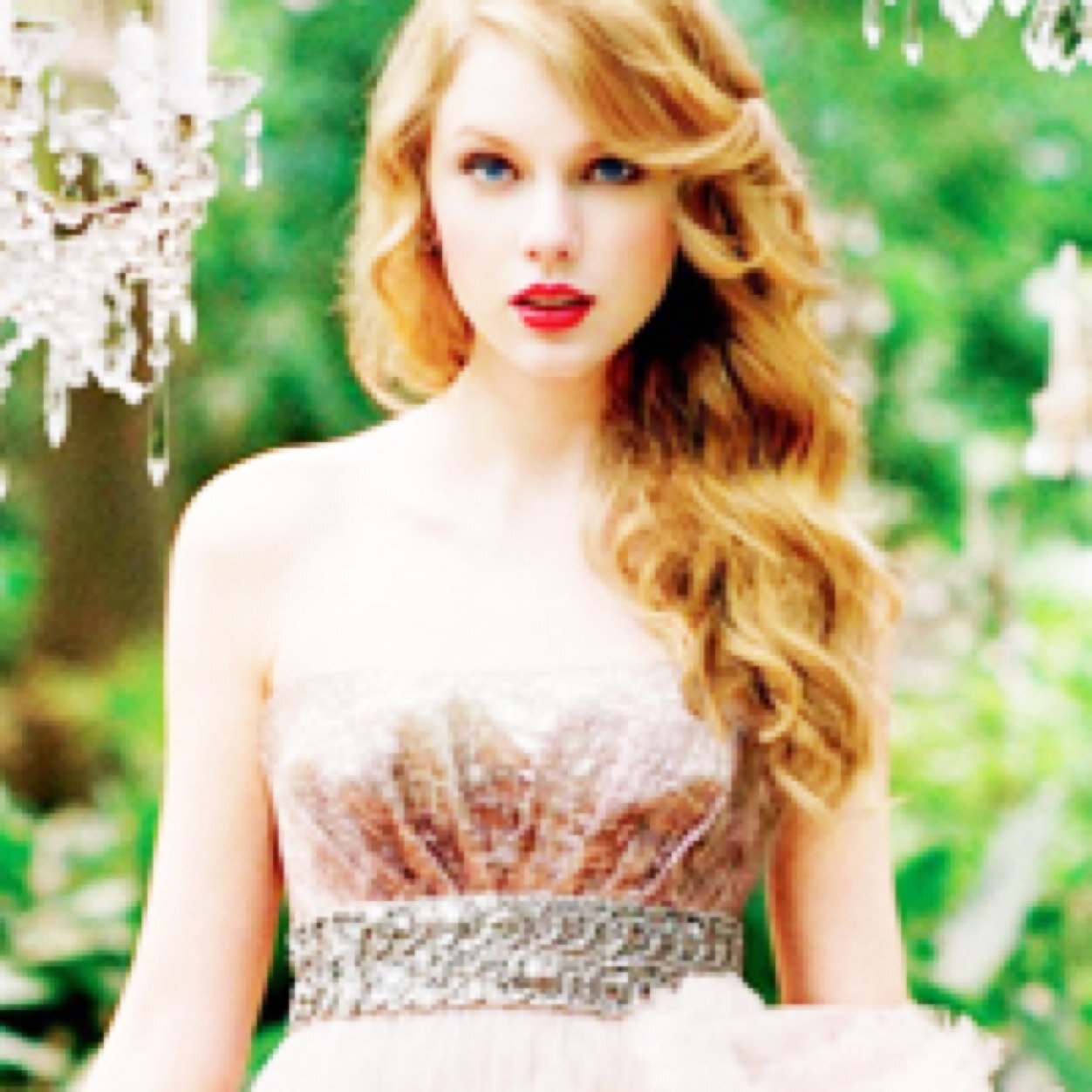 follow @beautifulswifts