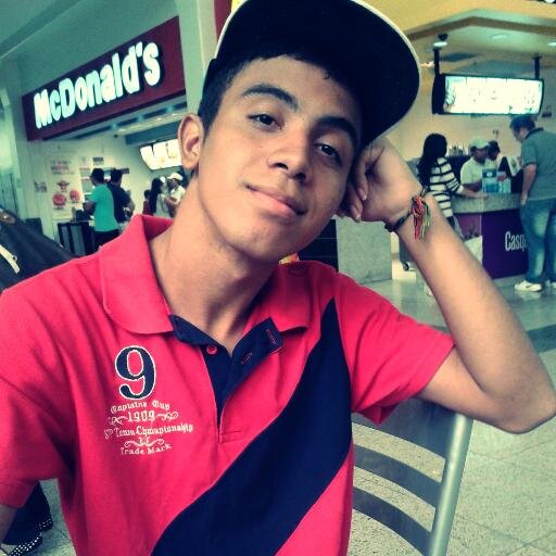 Biel amor num sabe o quanto eu te amo, agradeço a Deus por ter colocado um grande amigo na minha vida, espero que nossa amizade só faça aumentar cada vez mais ♣