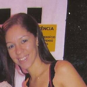 Numa moldura clara e simples sou aquilo que se vê!