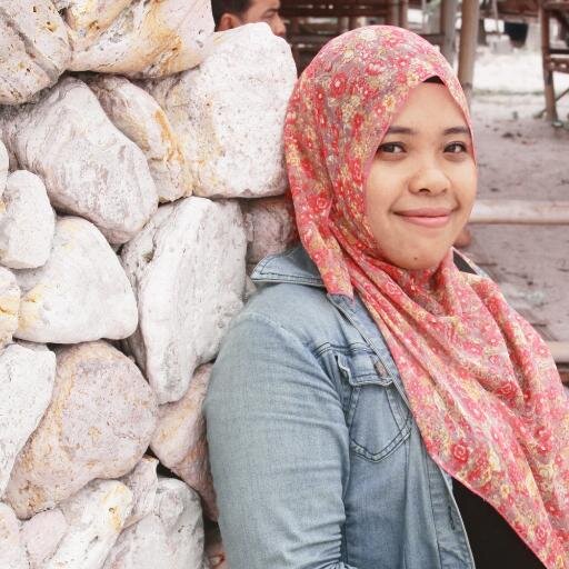 Language Enthusiast | Traveling | Photography