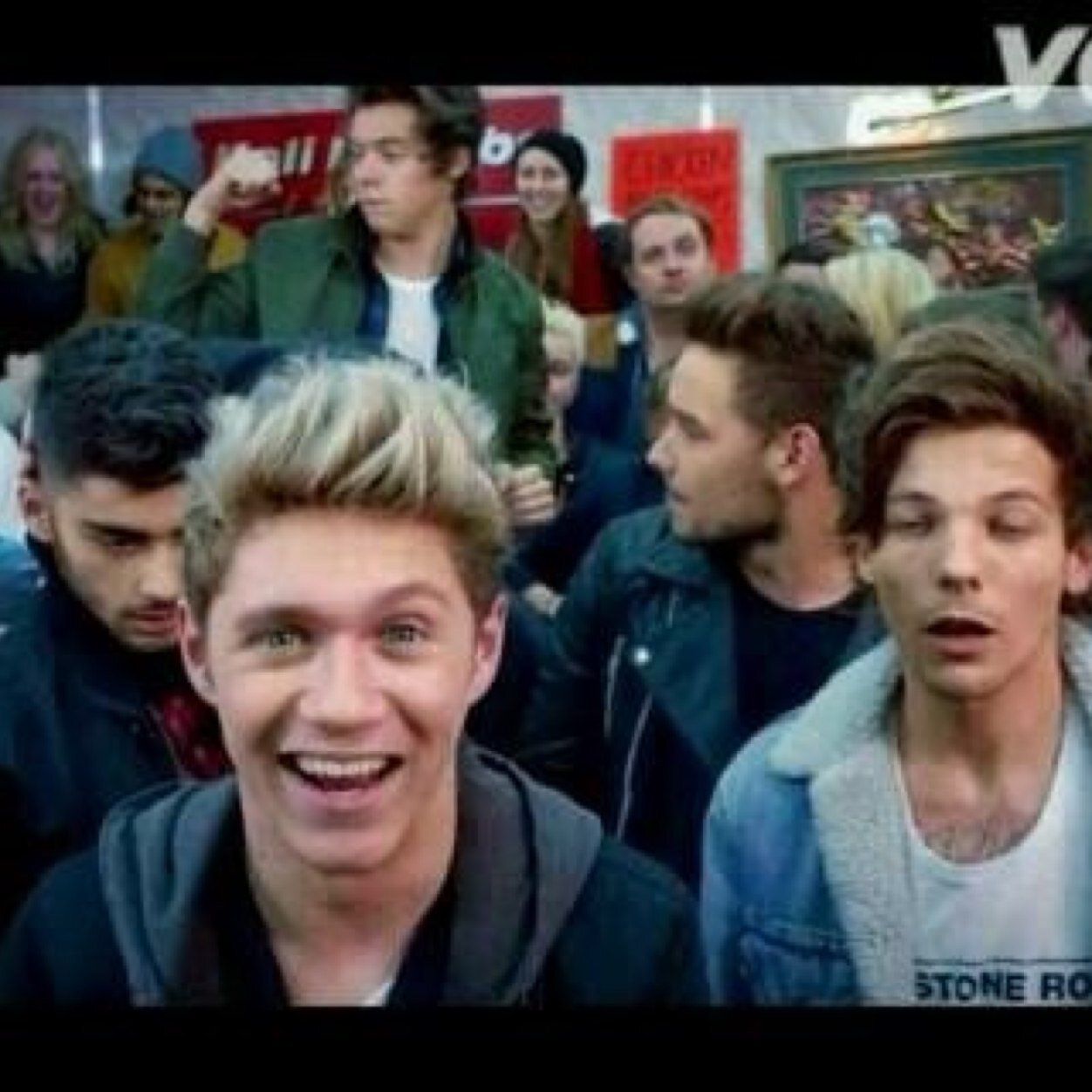 follow @fetusziall_ because she just gave you a free follow