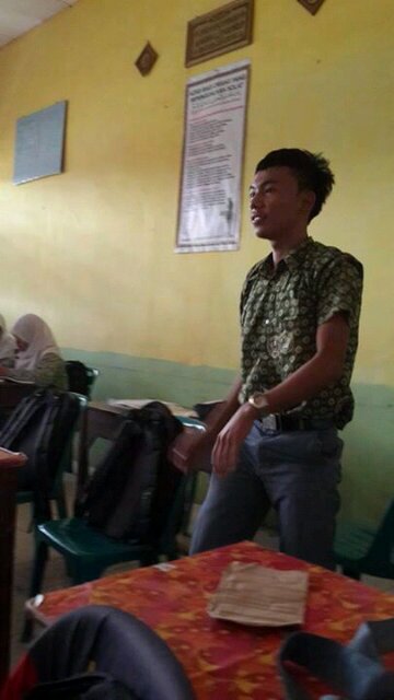 DodyAnry's profile picture. XII ipa 1 / perakit pesawat jet / rendang {}