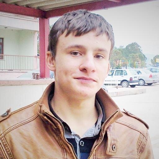 emreengin174's profile picture. 