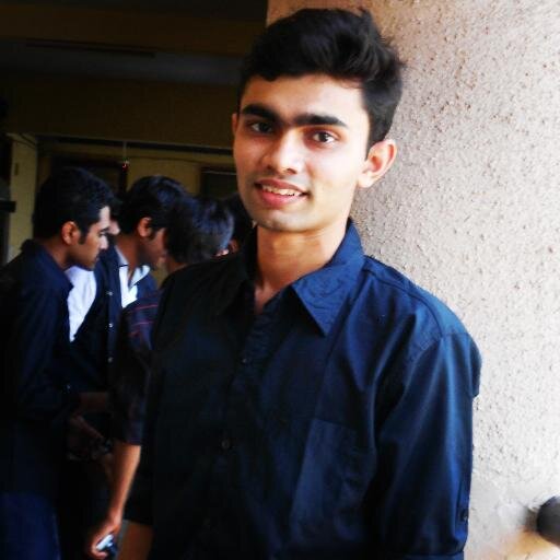 Chelsea Fan, Potterhead until the very END and Android developer