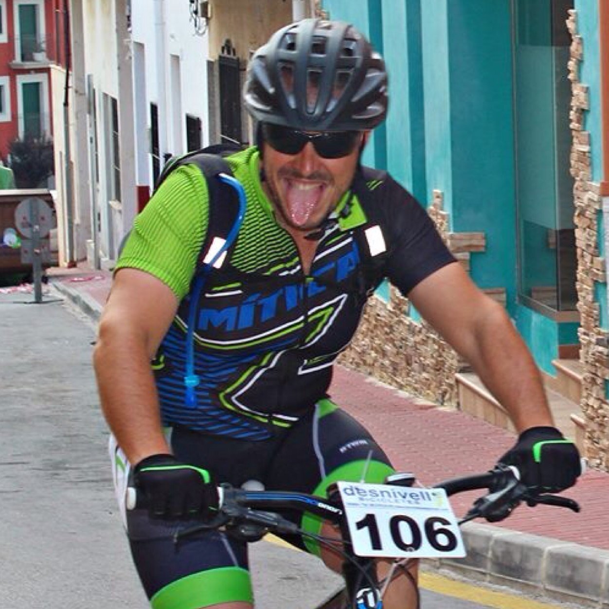 Linet_Net's profile picture. ciertamente inexplicable...