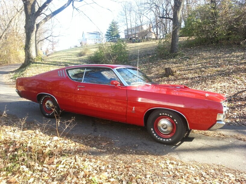 kellybowling's profile picture. 44yrs love cycling ,motorcycles and classic cars