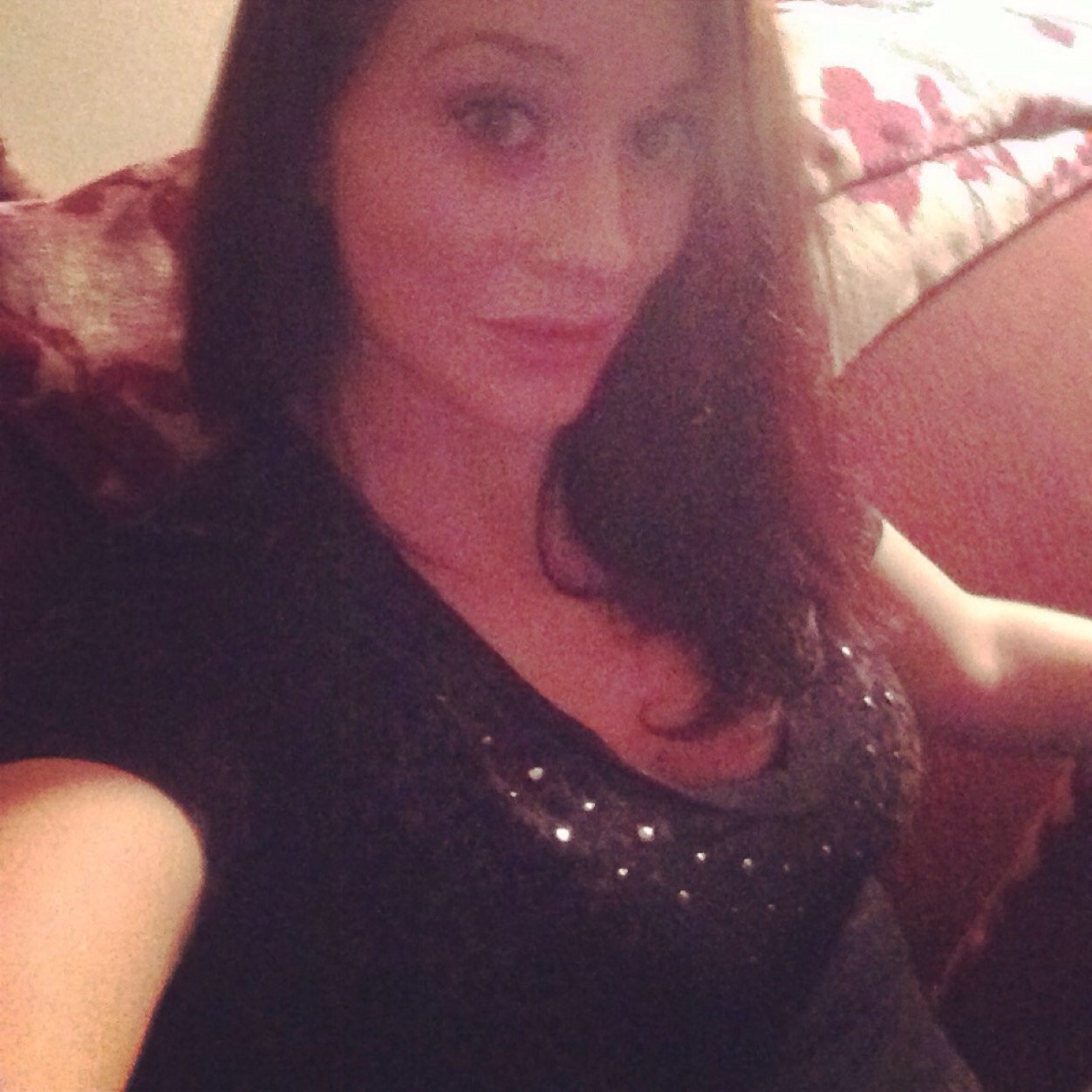 EliaHop's profile picture. Got a fuck the world attitude!!! If your not with me then your in my dam way so kick rocks ✌️