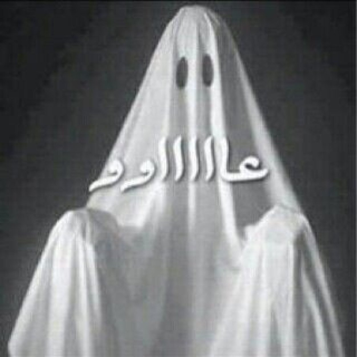 نعم هنالك ريشة فوق رأسي ✋