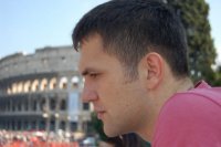 Силён не тот, кто может себе многое позволить, а тот, кто может от многого отказаться.