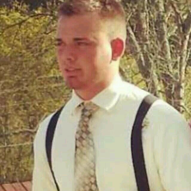 4EVRYOUNG13's profile picture. 