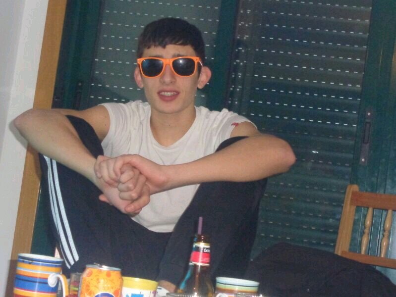 fiiestas en el piiso jejeje, birras de tarde y como no hachiis jajan