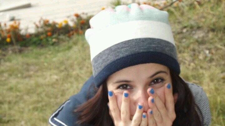 sLtnzqr's profile picture. Derdimi anlatacak kadar küfür biliyorum