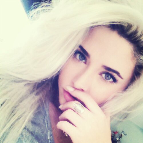 ||21||Rich and a little spoiled||Single||Loves to party||
