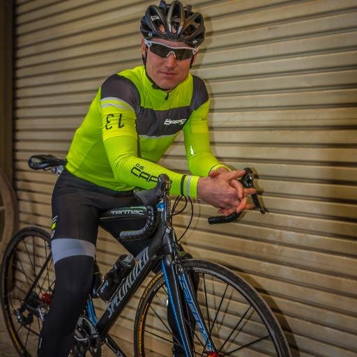 Sports Med doc. Athlete. Bike racer for Capo Test Team. Believer in exercise as the best way to maximize your existence!
