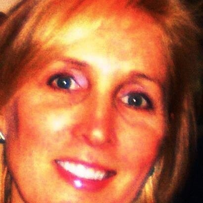 Sr Account Executive-Health & Anti-Aging Magazine. Love to make Connections! Yoga Enthusiast! Love my Husband, Family, Friends, Co-Workers & Dogs! ck :)